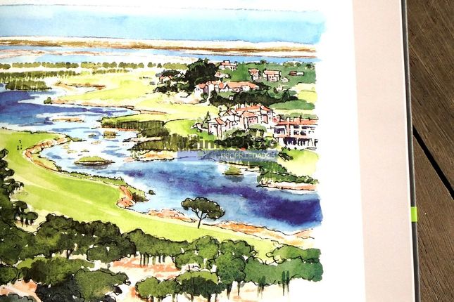Thumbnail Land for sale in Urban Plot For Apartments And Hotel, Portimão (Parish), Portimão, West Algarve, Portugal