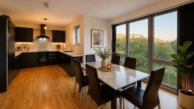 417 Wick Lane, London photo 3