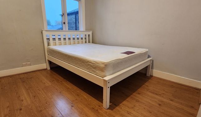 Thumbnail Property to rent in Langham Road, London