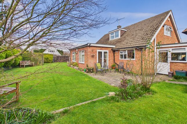 27 Battingswood Gardens, High Wycombe photo 2