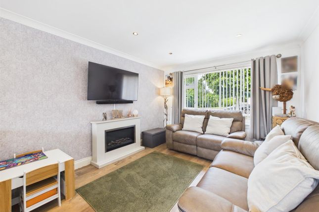 9, Douglas Road, Blairgowrie photo 2