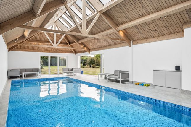 Shirewood, Weedon Hill, Amersham photo 2