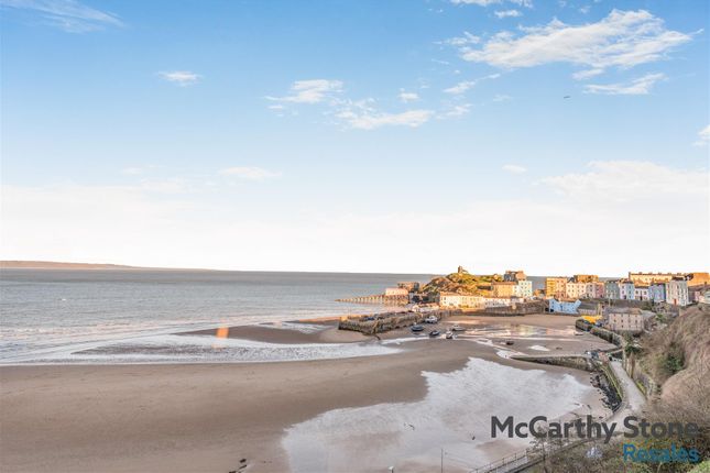 22 Paxton Court, White Lion Street, Tenby, Pembrokeshire photo 2