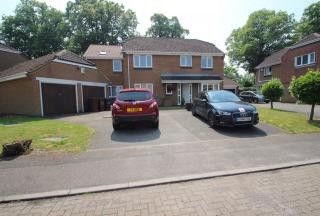 Detached house to rent in Corran Close, Northampton, Northamptonshire