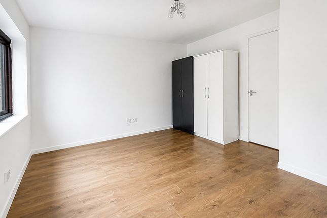 4 Gloucester Court, One Bedroom Flat - Mitcham CR4, Mitcham photo 2