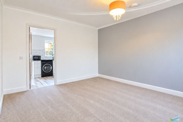 69, Smithy Drive, Ashford photo 4
