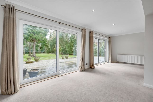 Foxlands,, Firfields, Surrey photo 4