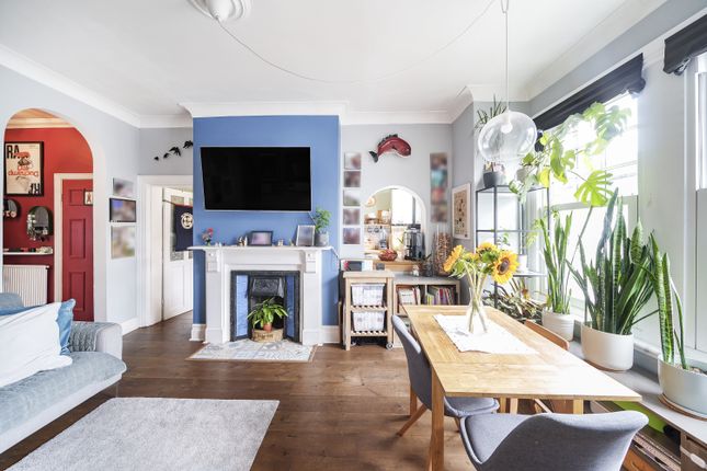 Thumbnail Flat for sale in Charlton Road, London