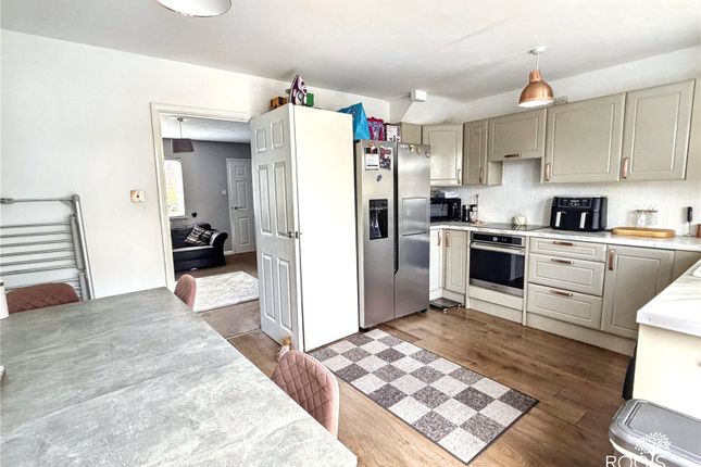 29, Billington Way, Thatcham photo 4