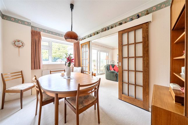 6, Oleander Close, Farnborough Village photo 3