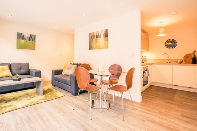 Flat for sale in Lower Vickers Street 10, Manchester