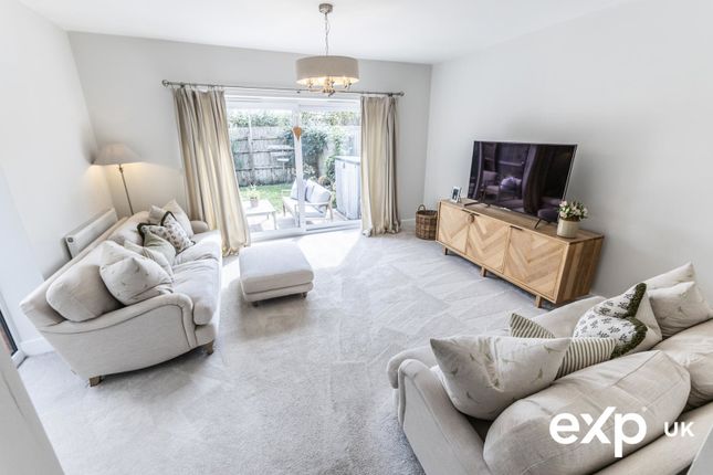 9 Poplar Grove, Edwinstowe photo 4