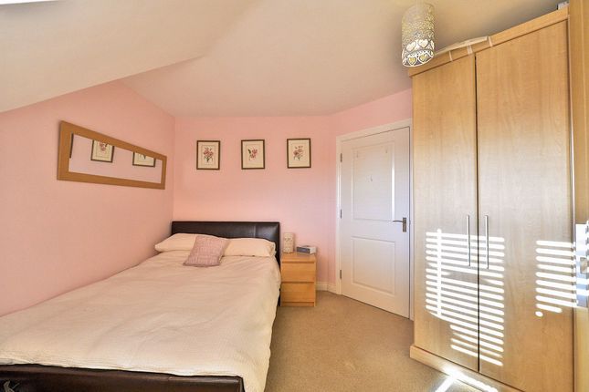 42, Milton Keynes photo 4