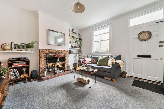 26 Victoria Road, Godalming photo 4
