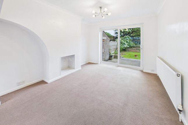 8, Stubley Close, Dronfield photo 3