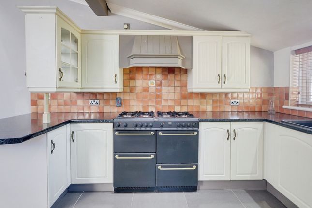 14, Longwick Basildon, Basildon photo 4