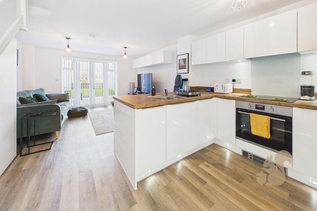 5 Chantry Park View, Ipswich photo 4