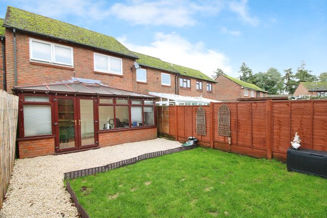 Detached house for sale in Hawthorn Close, Midhurst, West Sussex