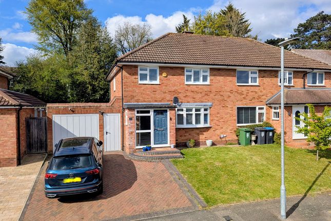 3-bed semi-detached on 73, Ridge Lea, Hemel Hempstead, £575,000