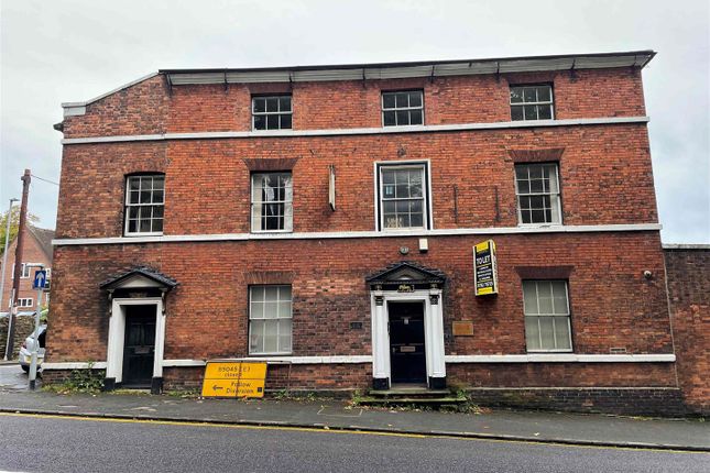 Office to let in Queen Street, Newcastle-Under-Lyme
