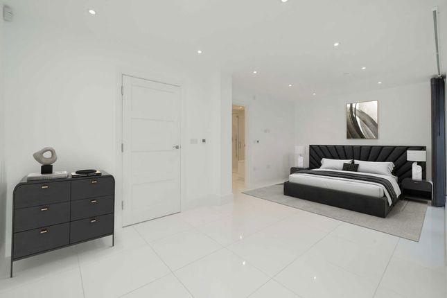 1, Coachworks Mews, London photo 4