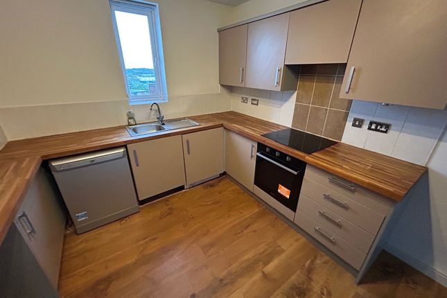 Apartment 35, Palace Court, Stoke-on-Trent photo 4