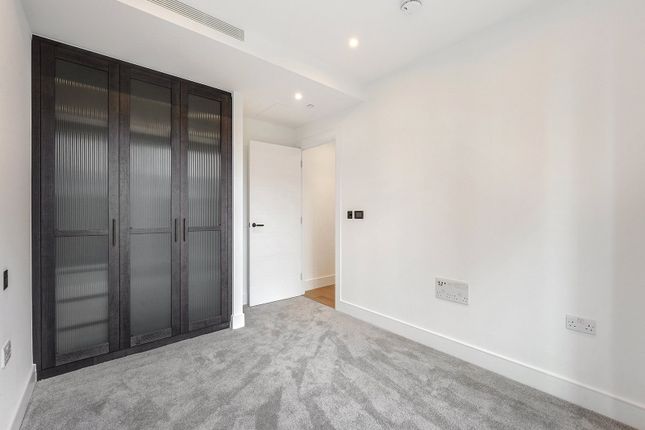 Flat for sale in Salisbury House, Prince Of Wales Drive