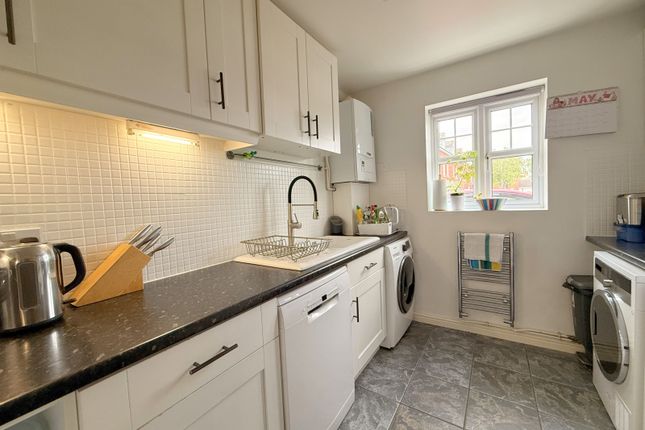 45 Davey Road, Tewkesbury photo 2