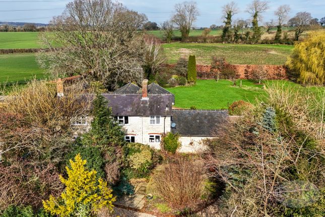 Malms Farm Cottage,, Binsted Road, Alton photo 3
