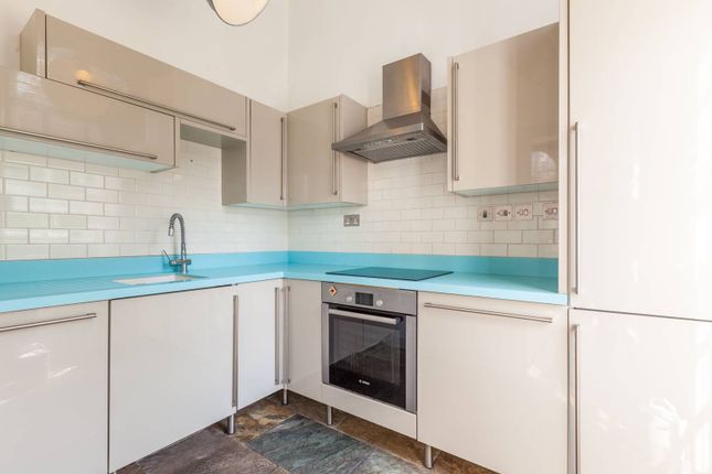 Thumbnail Flat to rent in North Road, Camden, London