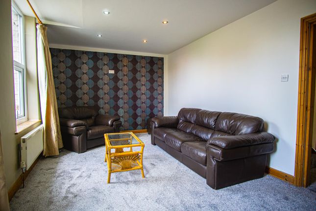 Flat to rent in Stanley Place, Preston