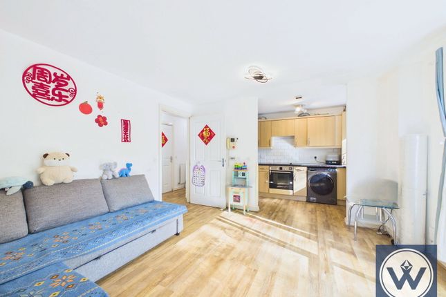 95,Flat 2, Plymouth Grove, Manchester photo 2