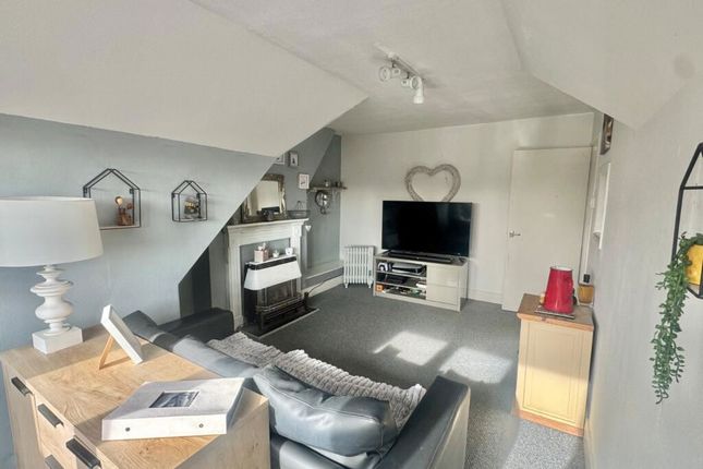 Flat 3,, 326 Cheriton Road, Folkestone photo 4