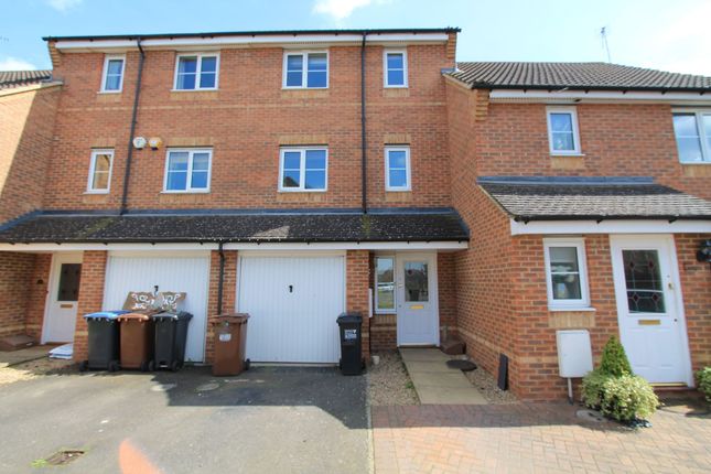 Thumbnail Town house to rent in Gorseway, Hatfield