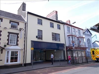 Retail premises to let in 5 Pendre, Cardigan