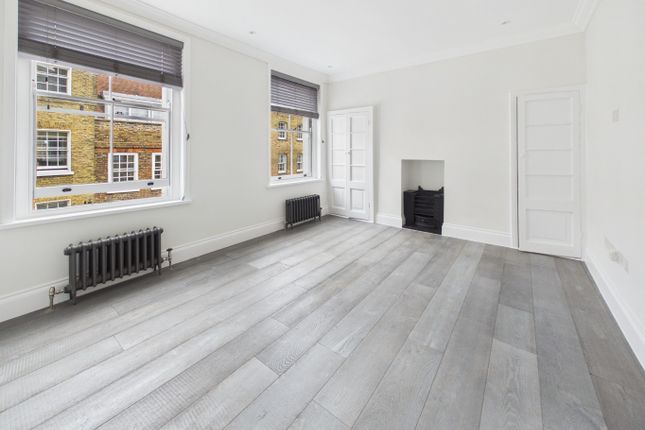 42  Flat 2, Monmouth Street, London photo 2