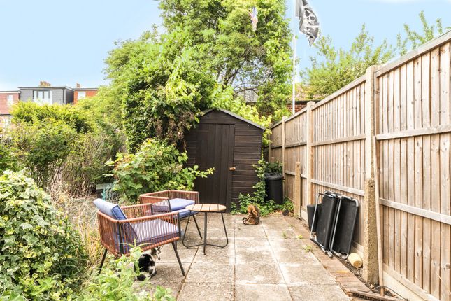 48, Lawrence Road, Ealing photo 4