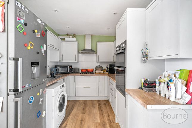 3, Bunyard Drive, Woking photo 2