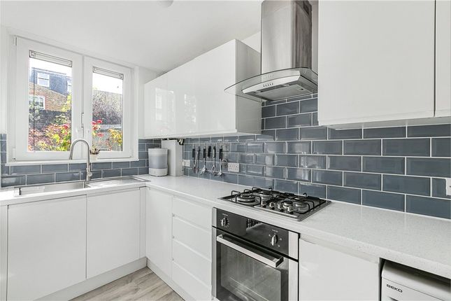 Flat for sale in Bowater Close, London