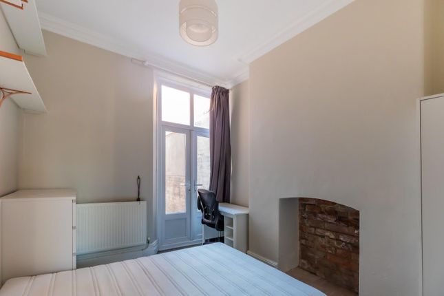 27, Cymmer Street, Cardiff photo 4