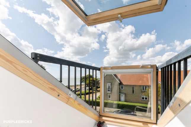 Flat 31/Crossley View, Marine Parade East, Clacton-on-Sea photo 4