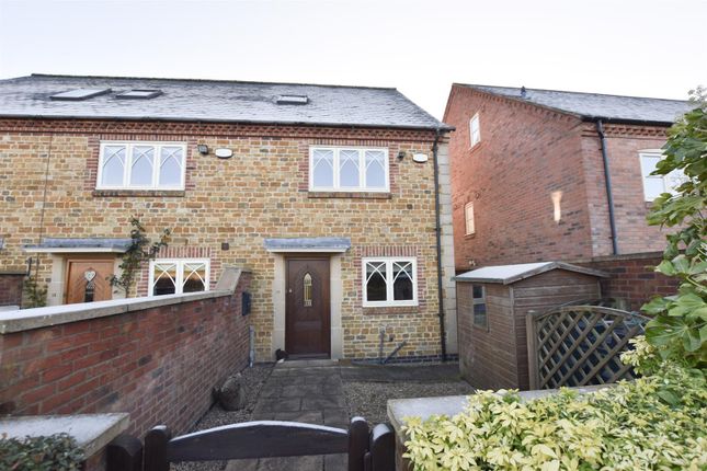 Town house to rent in Tugby Road, Goadby, Leicester