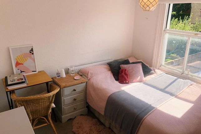 45, Coopersale Road, Hackney - E9 photo 4