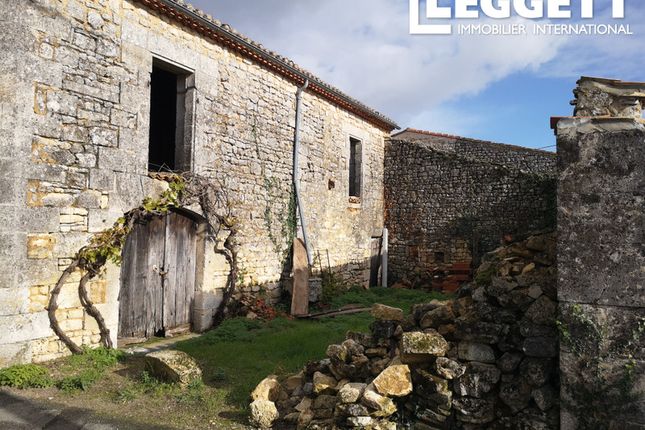 Barn conversion for sale in Soyaux, Charente, Nouvelle-Aquitaine