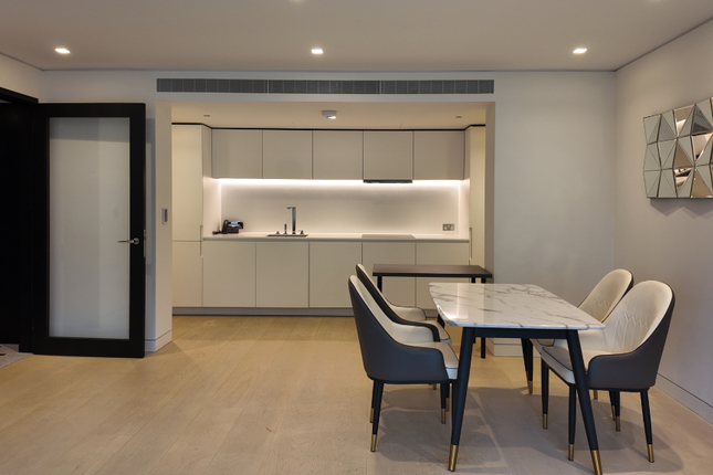 2-bed flat on St. Giles High Street, London, WC2H, London, £2,600,000