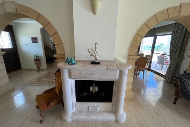 Villa for sale in 4 Bedroom Luxury Villa Zero To Sea!, Esentepe, Cyprus