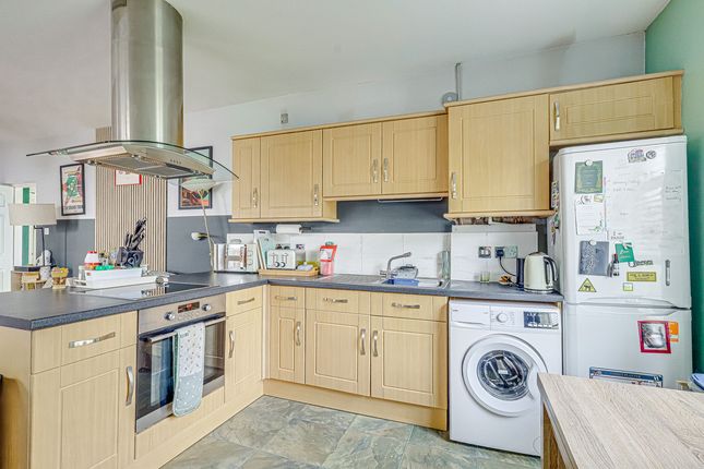 Flat FLAT 4, THE GABLES, 27, Northville Drive, Westcliff-on-sea photo 3