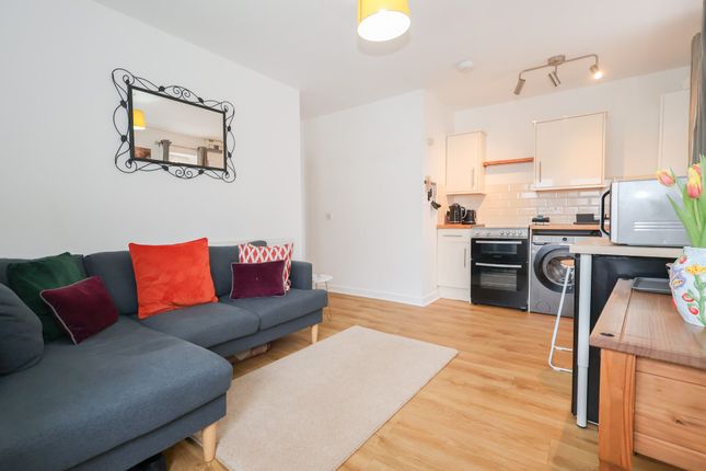 6 St. Georges Apts, 71 Mount Wise, Newquay photo 3
