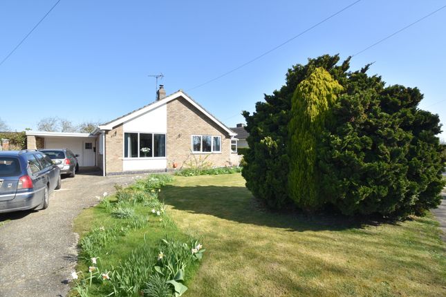 3-bed bungalow on Wolds Edge, Hanby Lane, Spilsby, £245,000