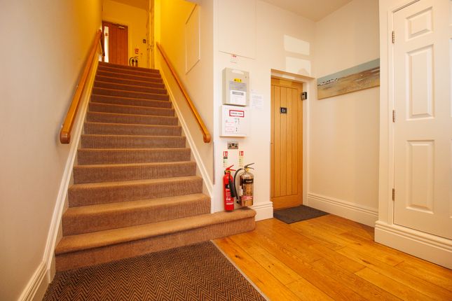 Apartment 7, The Landings, The Beach, Filey photo 4